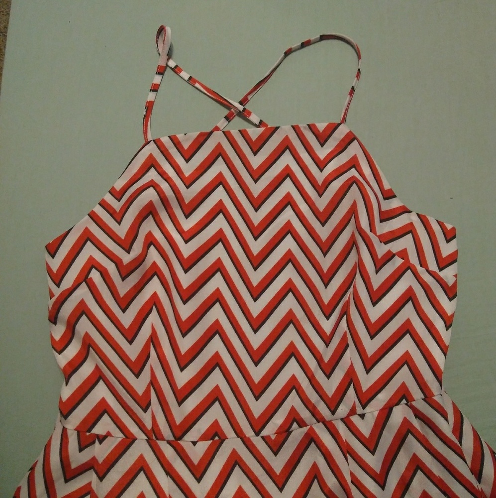 ⭐BOGO Nordstrom strappy chevron print dress - Picture 2 of 5